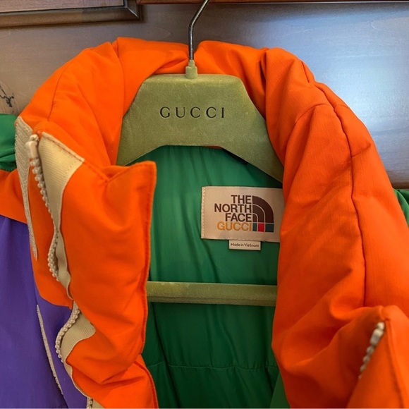 Brand New GUCCI NORTHFACE PUFFER COAT with tags! PERFECT CONDITION! - Picture 7 of 7